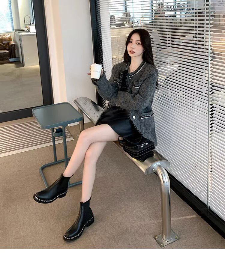 Castle Secret Realm~ Sweet And Cool Small Fragrant Wind Chain Tall Knight Boots Women's Leather Thick Heel But Knee Black Long Boots_voghion.com