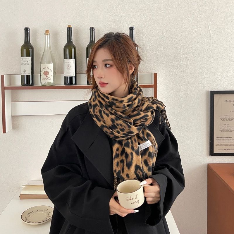 Šál 2024, ktorý vás zahreje v zime, na jeseň a v zime, nový retro všestranný leopardí šál so strapcami a zahusteným šálom Spice Girl_voghion.com