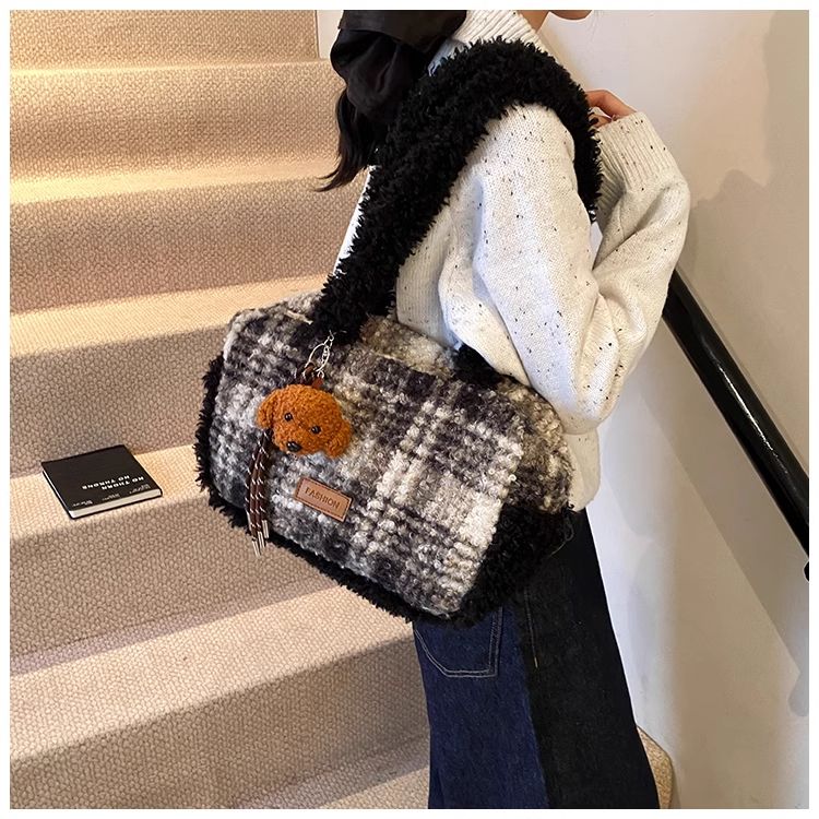 Fourre-tout tendance coréen FOUR ONE pour femmes, nouvelle collection automne et hiver, sac à bandoulière en peluche à couleurs contrastées_voghion.com