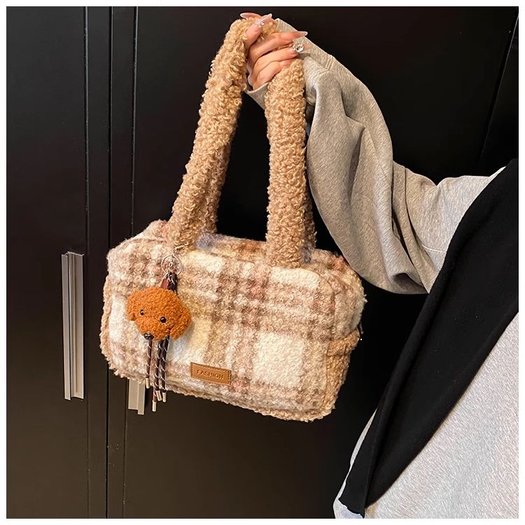 Fourre-tout tendance coréen FOUR ONE pour femmes, nouvelle collection automne et hiver, sac à bandoulière en peluche à couleurs contrastées_voghion.com