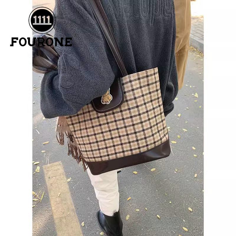 FOUR ONE karierte Teddybärtasche mit mehreren Wassereimertaschen, modisch und vielseitig, Nischendesign, Einzelschulter_voghion.com