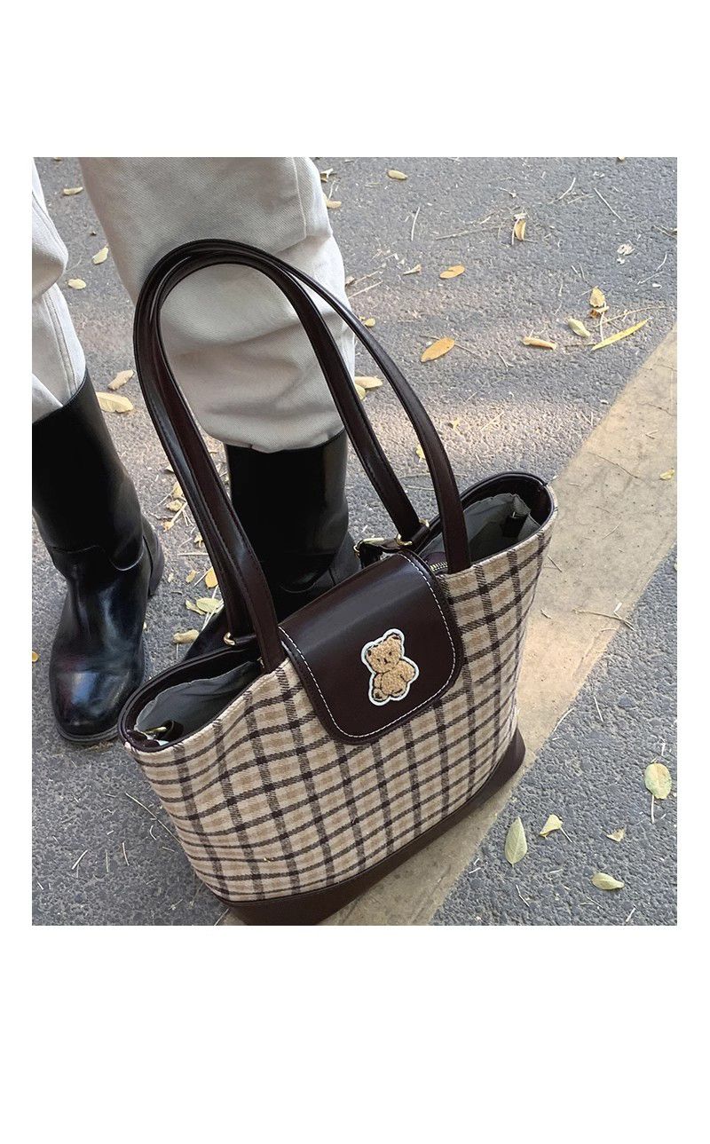 FOUR ONE karierte Teddybärtasche mit mehreren Wassereimertaschen, modisch und vielseitig, Nischendesign, Einzelschulter_voghion.com