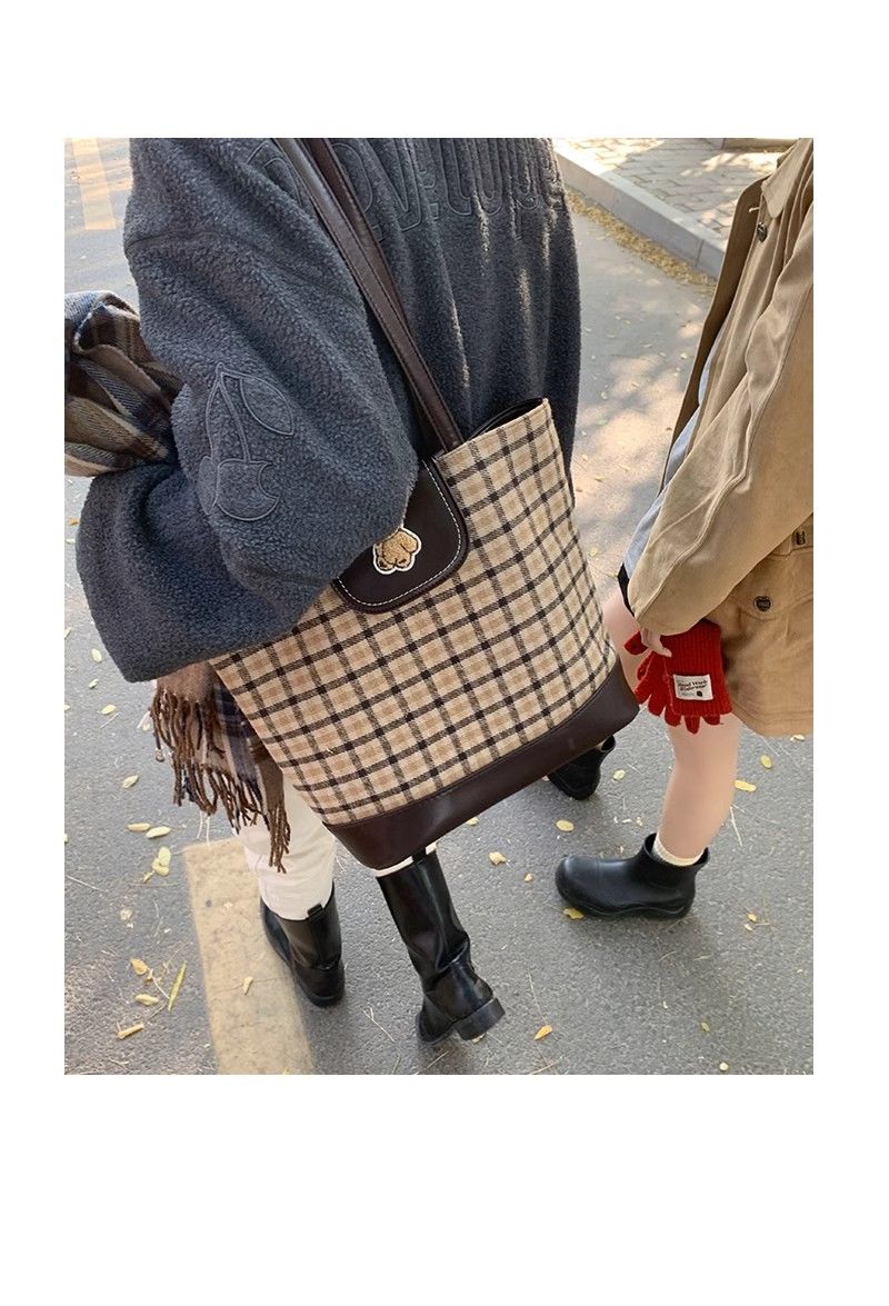FOUR ONE karierte Teddybärtasche mit mehreren Wassereimertaschen, modisch und vielseitig, Nischendesign, Einzelschulter_voghion.com
