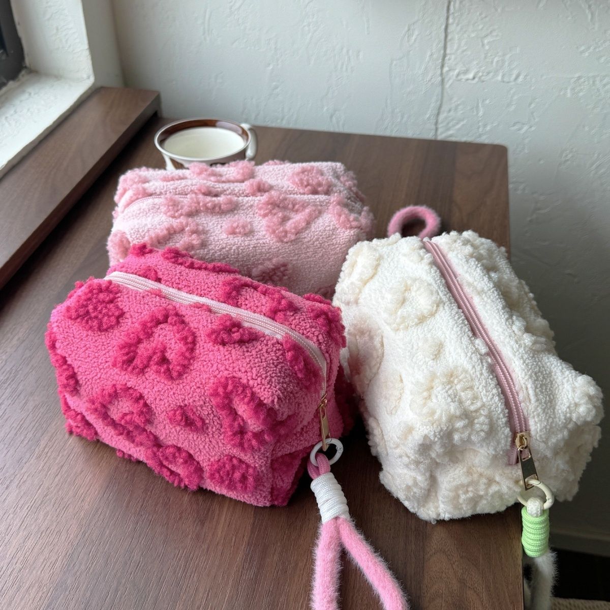 Cute And Stylish Polaroid-style Storage Small Bag, Portable Plush Makeup Bag For Travel_voghion.com
