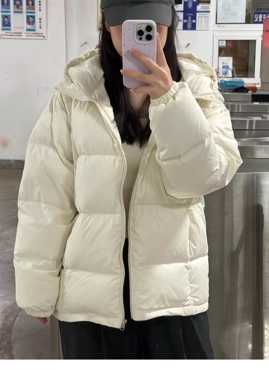 Doudoune courte blanche style hiver 2025 pour femme, à capuche, ample, chaude, pour couple, manteau épais_voghion.com