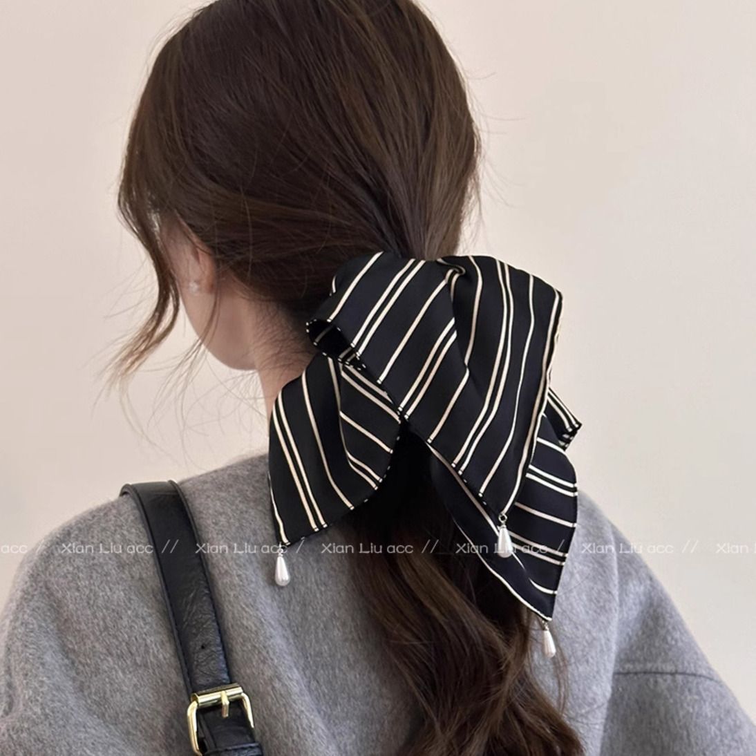 Korean Minimalist Striped Silk Scarf Clip For Women, 2026 New Model, High-end Half-tied Hair Accessory_voghion.com