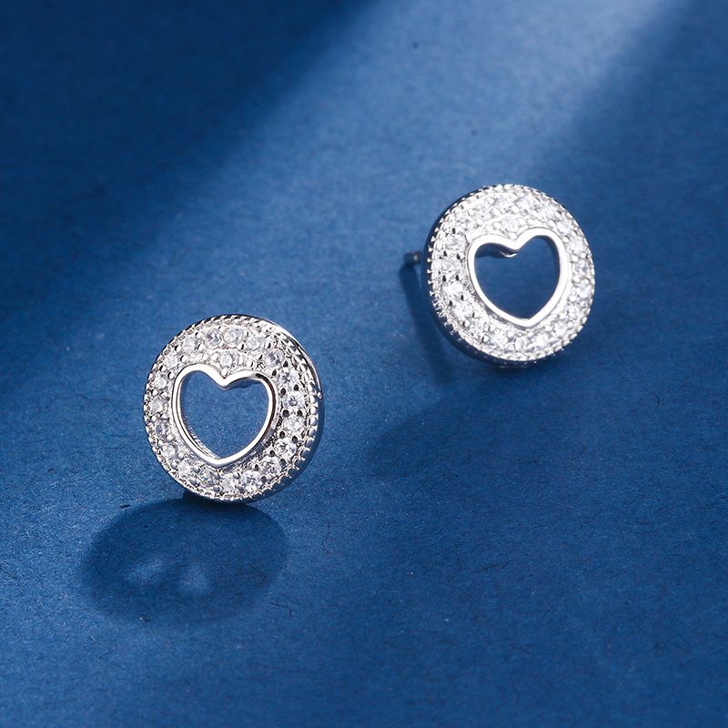 Orecchini a lobo tondi e vuoti accessorio minimalista donna_voghion.com