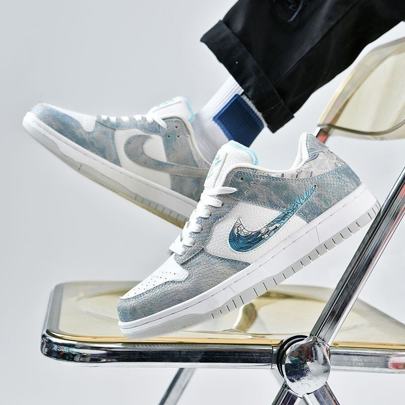 thumbnail image 1 of Los zapatos casuales Dunk multicolor son modernos y cómodos. Son adecuados para estudiantes y parejas. La primera capa de piel de vaca tiene un diseño con textura de lichi y un colchón de aire incorpo, 1 of 4