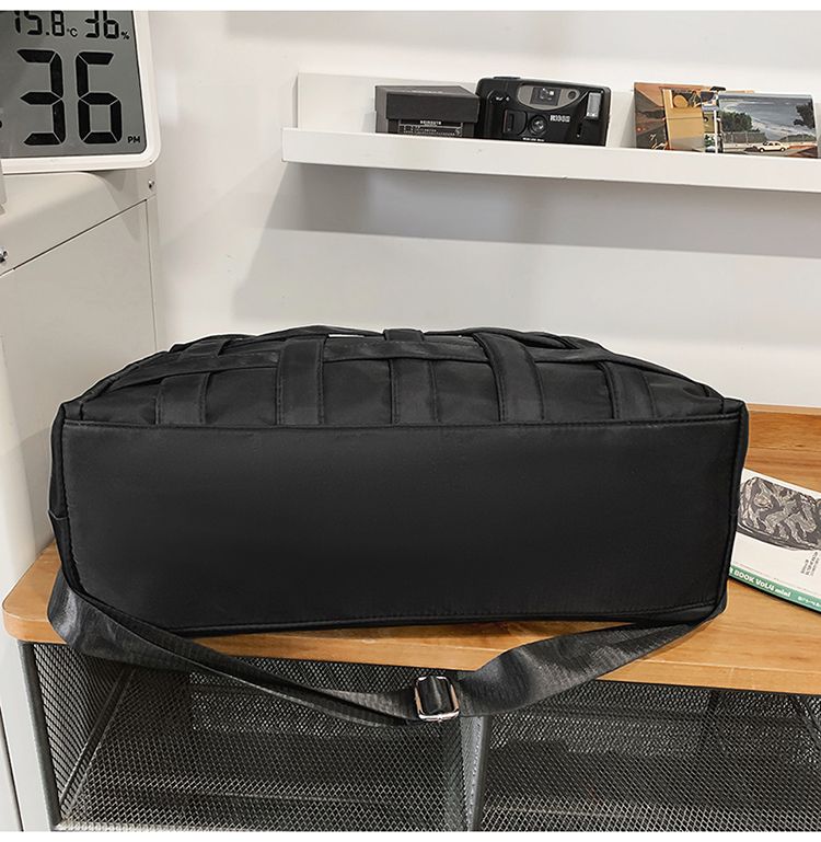 Men's Crossbody Single Shoulder Handbag Travel Sports Gym Ins Style Casual Luggage Bag Large Capacity New Trendy_voghion.com