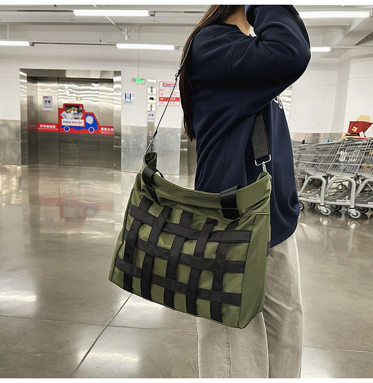 Men's Crossbody Single Shoulder Handbag Travel Sports Gym Ins Style Casual Luggage Bag Large Capacity New Trendy_voghion.com