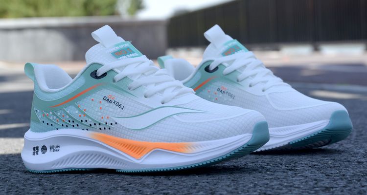 Heren zachte zolen ademend ultralicht mesh sportschoenen nieuwe schokabsorberende en antislip schoenen, student trend hardloopschoenen_voghion.com
