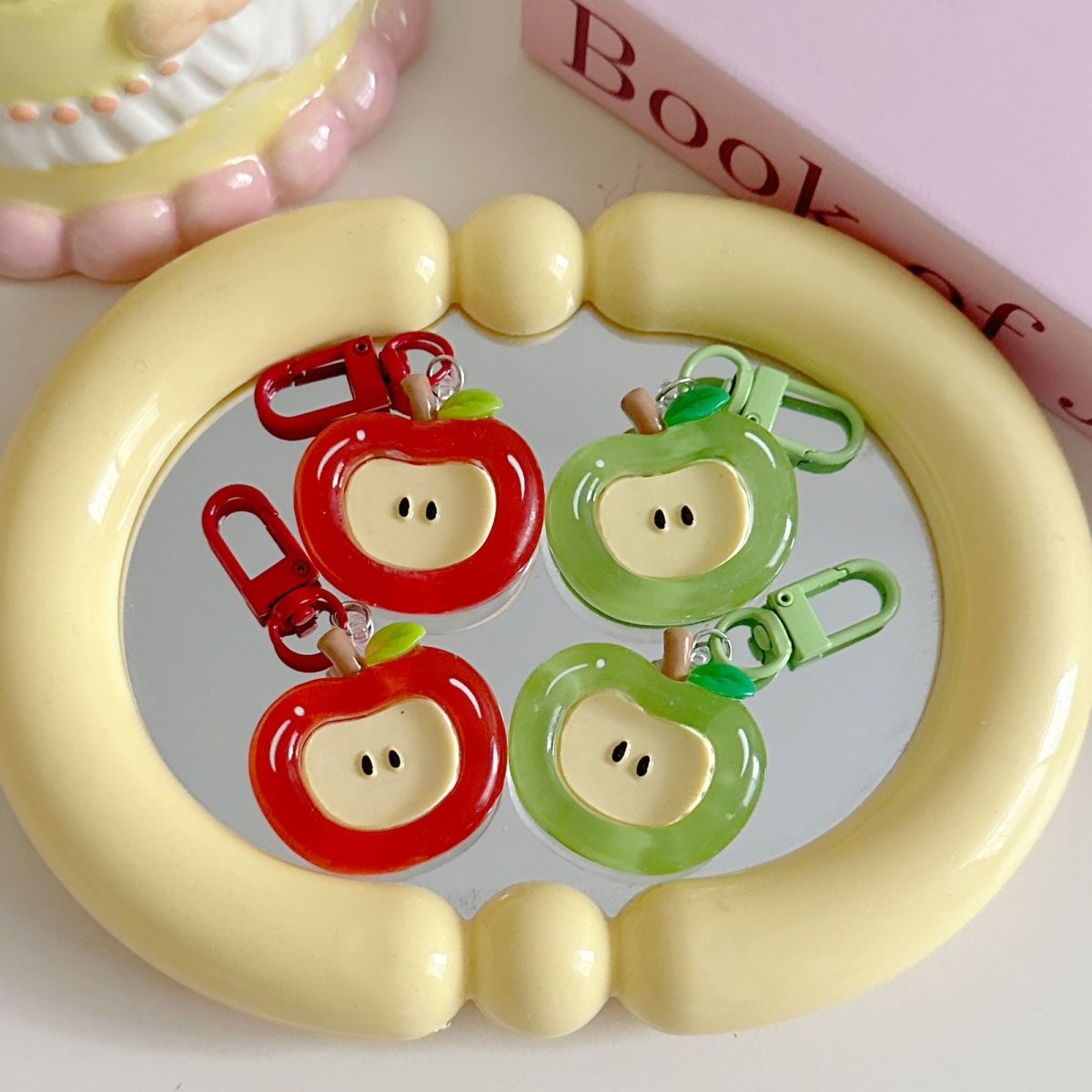 Cute Cartoon Keychain Pendant For Couples And Best Friends_voghion.com