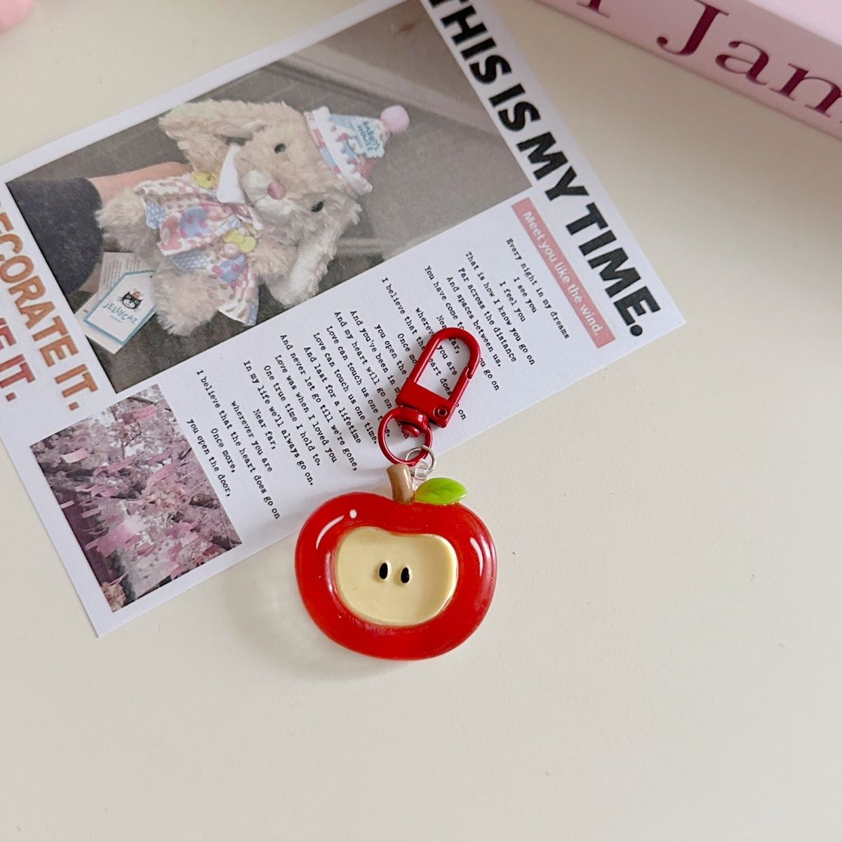 Cute Cartoon Keychain Pendant For Couples And Best Friends_voghion.com