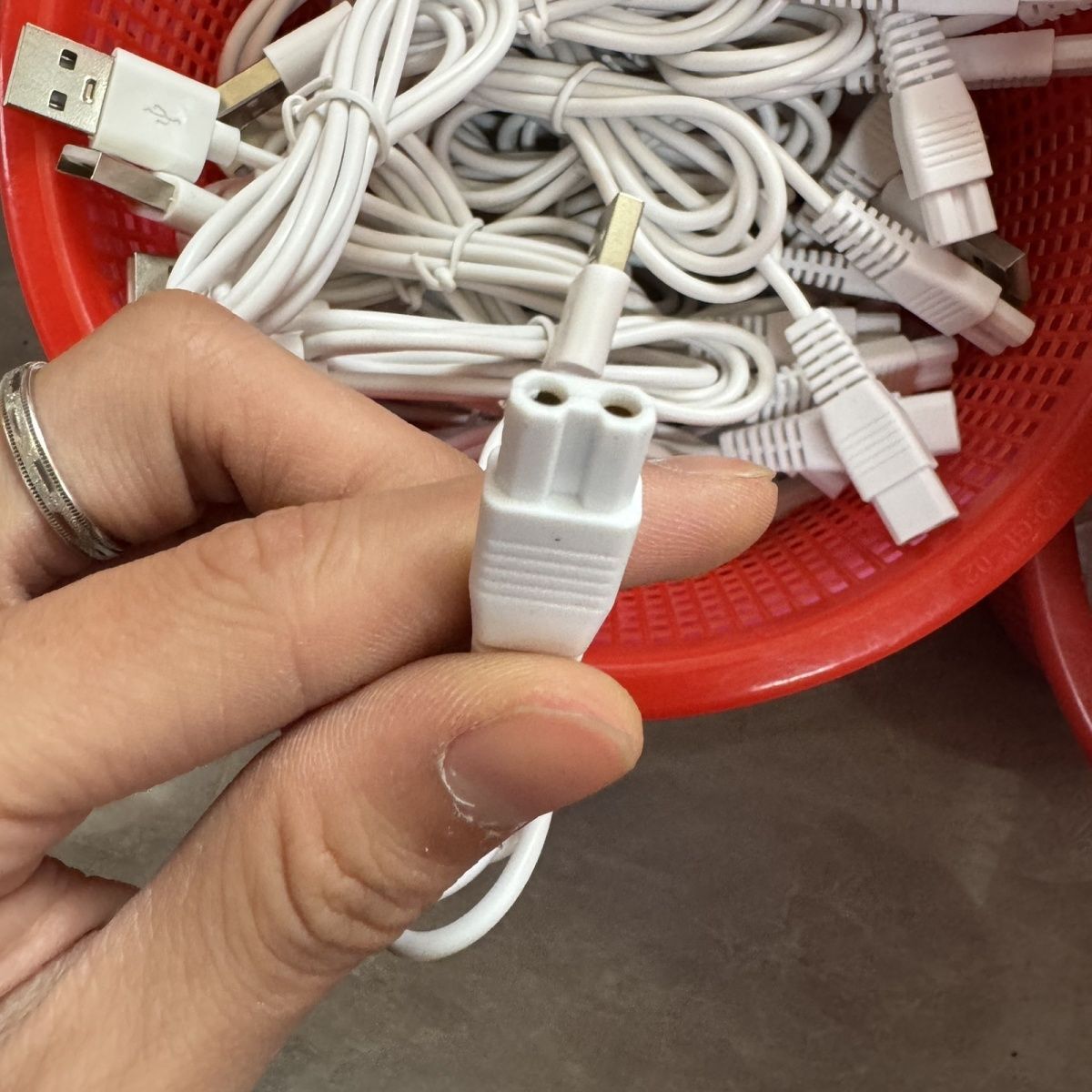 森林虎584/589/588/583康铭h01/h02h03铭久强光手电筒充电器usb线