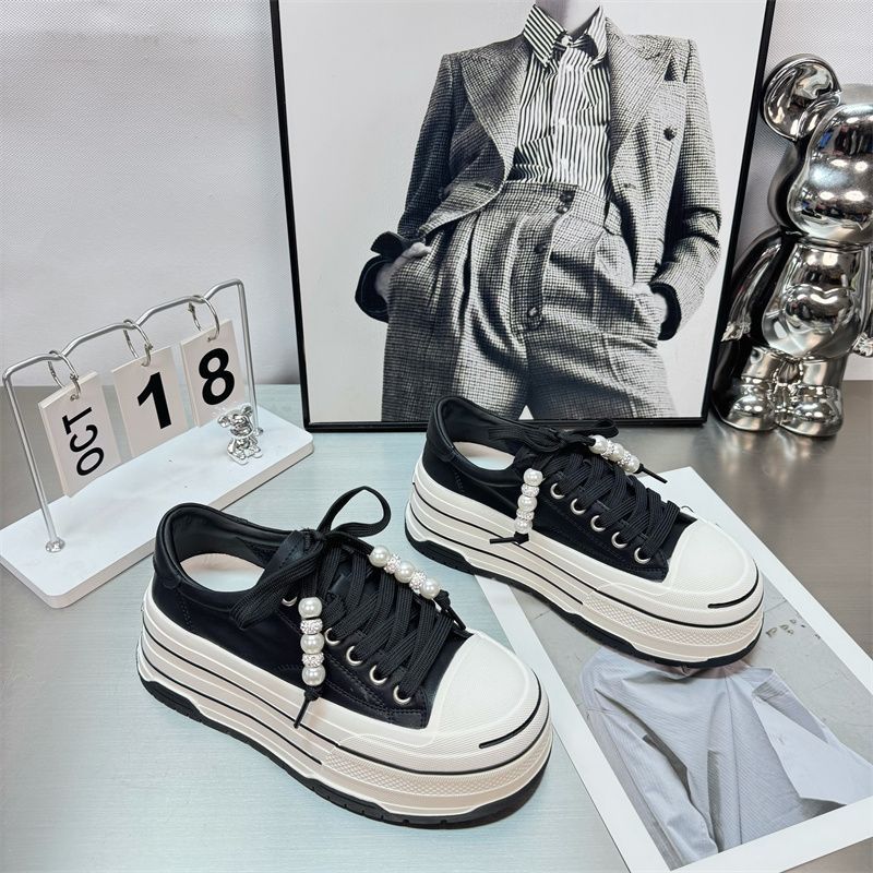 Spring European Style Women's New Pearl Lace-Up Casual Sneakers Fashionable Thick-Soled 6CM Height-Increasing White_vogvips.com