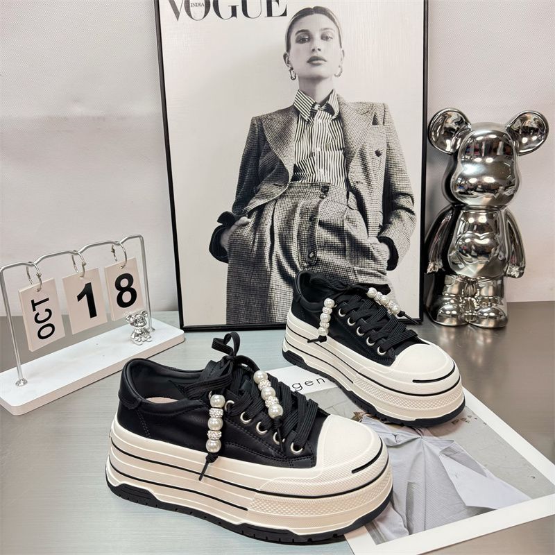 Spring European Style Women's New Pearl Lace-Up Casual Sneakers Fashionable Thick-Soled 6CM Height-Increasing White_vogvips.com