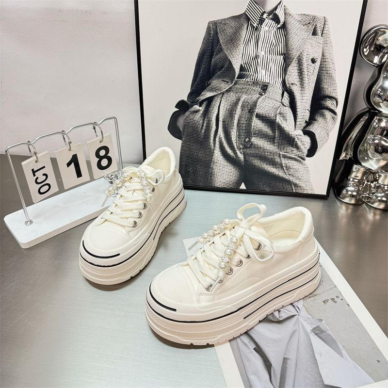 Spring European Style Women's New Pearl Lace-Up Casual Sneakers Fashionable Thick-Soled 6CM Height-Increasing White_vogvips.com