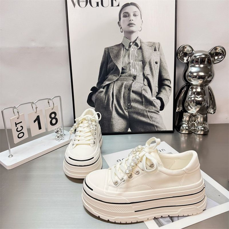 Spring European Style Women's New Pearl Lace-Up Casual Sneakers Fashionable Thick-Soled 6CM Height-Increasing White_vogvips.com