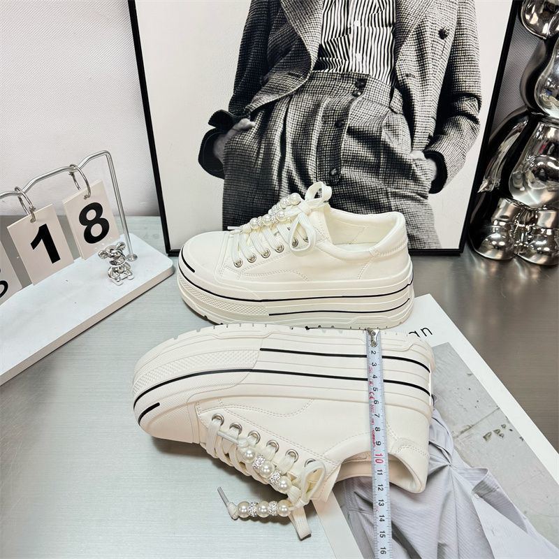 Spring European Style Women's New Pearl Lace-Up Casual Sneakers Fashionable Thick-Soled 6CM Height-Increasing White_vogvips.com