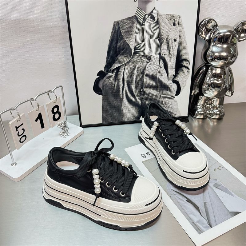 Spring European Style Women's New Pearl Lace-Up Casual Sneakers Fashionable Thick-Soled 6CM Height-Increasing White_vogvips.com