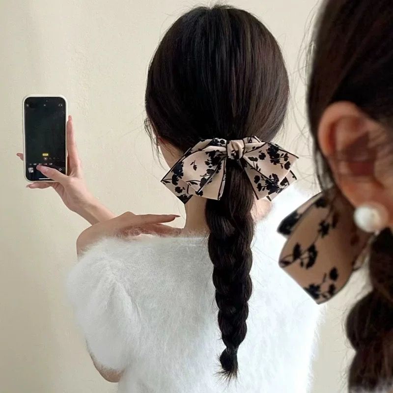 Fermaglio capelli stile francese con fiocco floreale_voghion.com