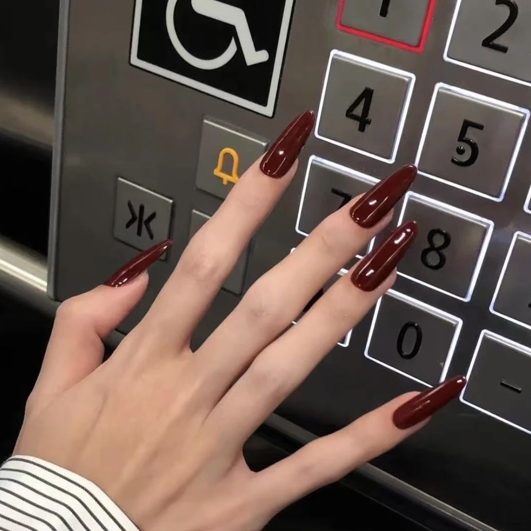 Purely Handmade New Year Ankola Red Nail Wearable Nails Solid Color Elegant Whitening High-end Ins Hot Girl Style_voghion.com