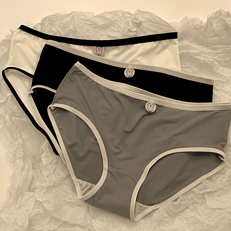 内裤女冰丝中腰抗菌无痕高中学生少女抑菌全棉档透气运动平角裤头