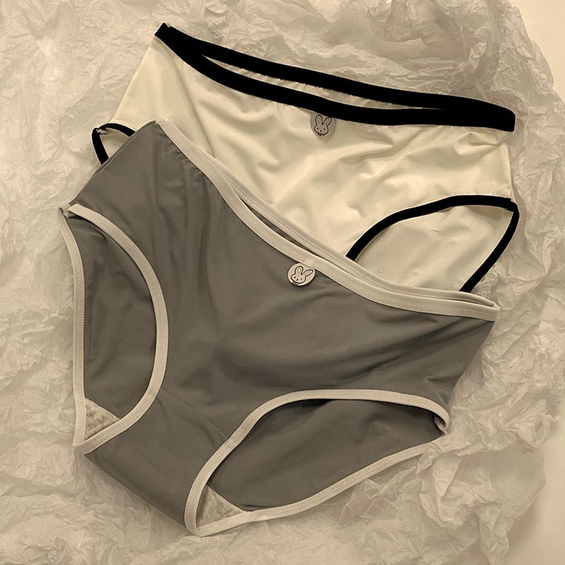 内裤女冰丝中腰抗菌无痕高中学生少女抑菌全棉档透气运动平角裤头