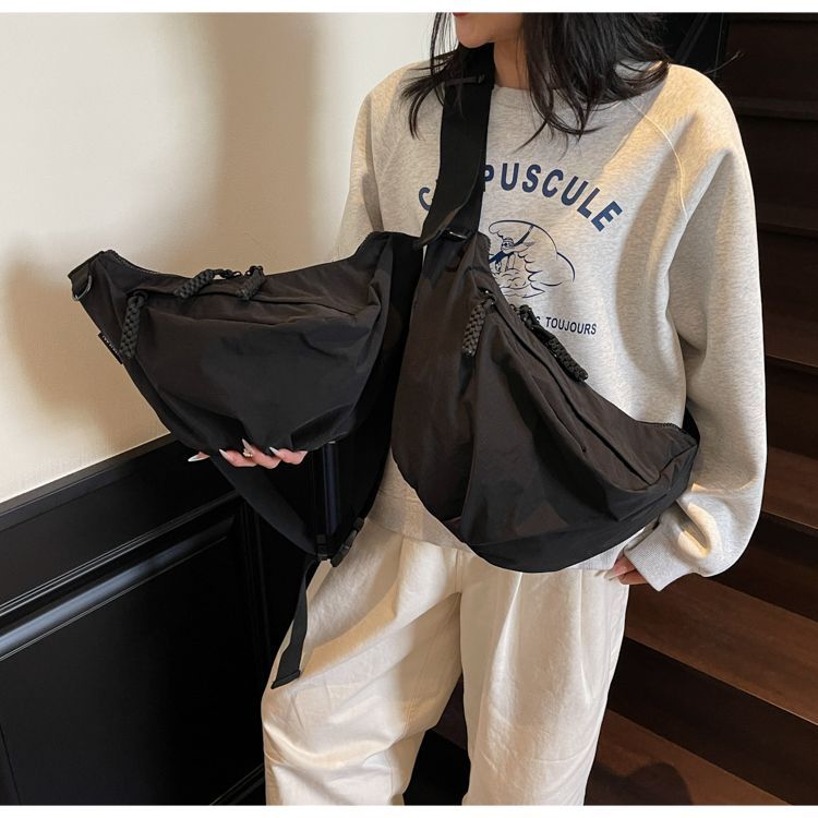 Fashionable Women's Large Capacity Crossbody Dumpling Shoulder Bag_voghion.com
