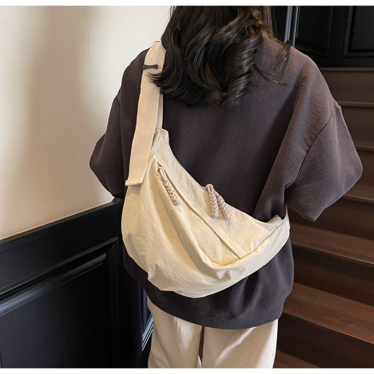 Fashionable Women's Large Capacity Crossbody Dumpling Shoulder Bag_voghion.com