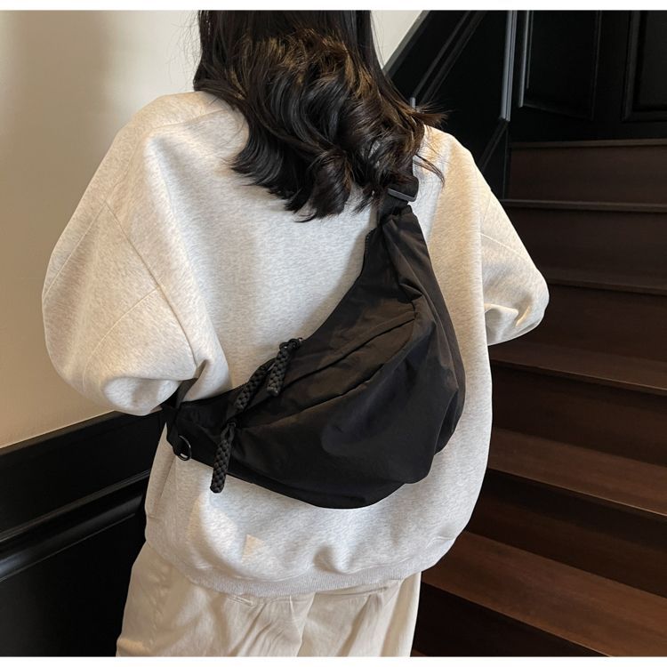 Fashionable Women's Large Capacity Crossbody Dumpling Shoulder Bag_voghion.com