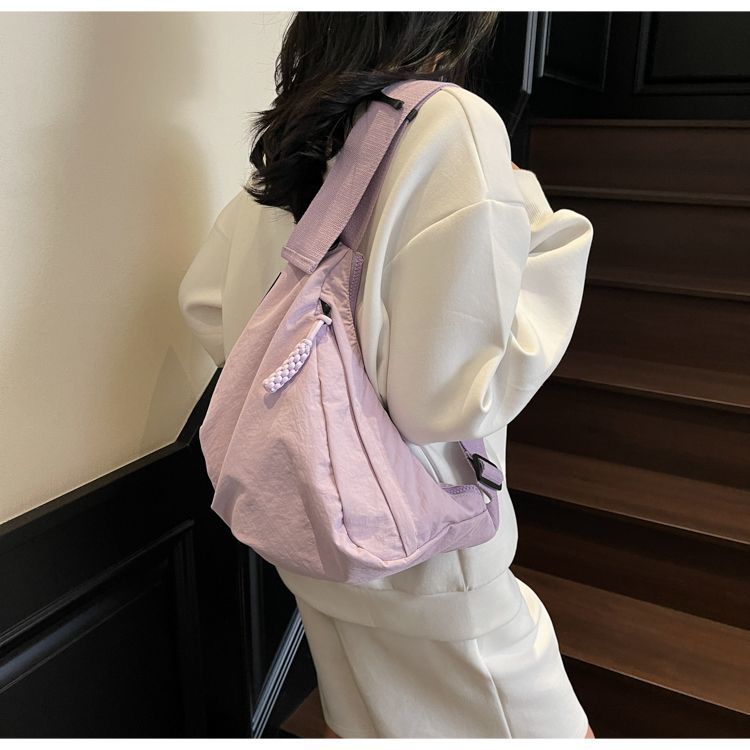 Fashionable Women's Large Capacity Crossbody Dumpling Shoulder Bag_voghion.com