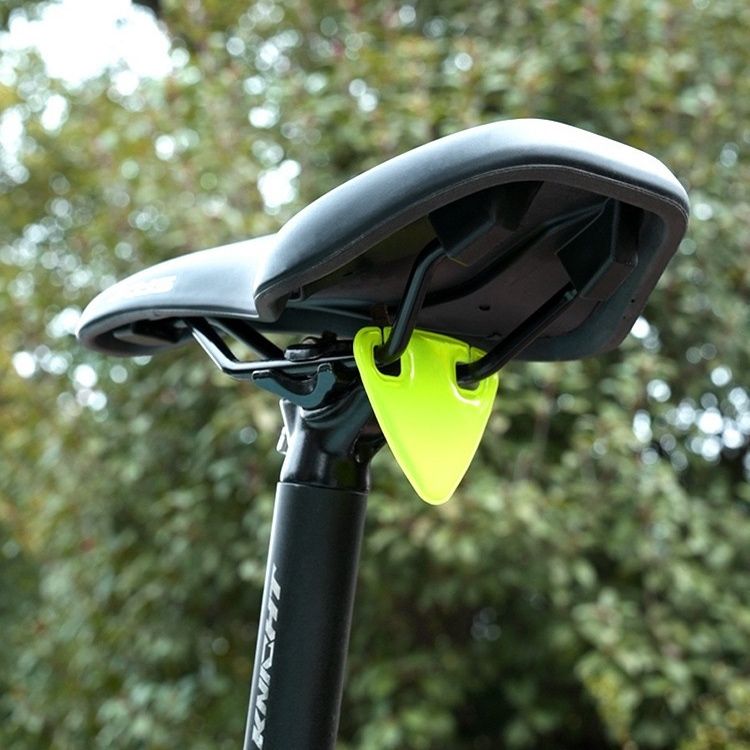 Mountain Road Bike Cycling Safety Warning Pendant Emergency High Brightness Reflective Tail Light Triangle Decoration_voghion.com