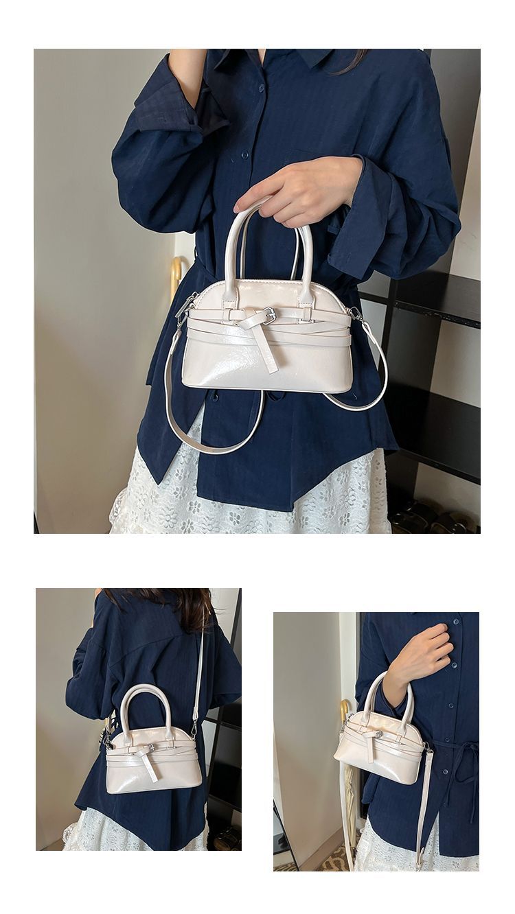 Borsa a tracolla da donna in pelle a forma di conchiglia_voghion.com