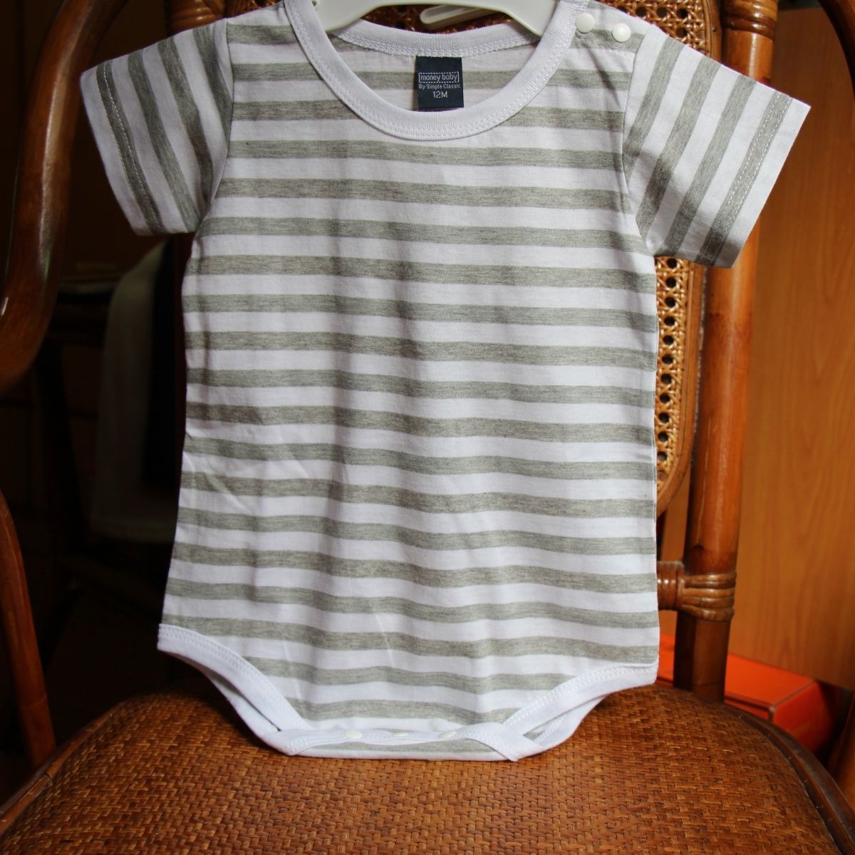 婴儿衣服夏季薄款针织连体爬服宝宝三角哈衣包屁衣纯棉色纱条纹