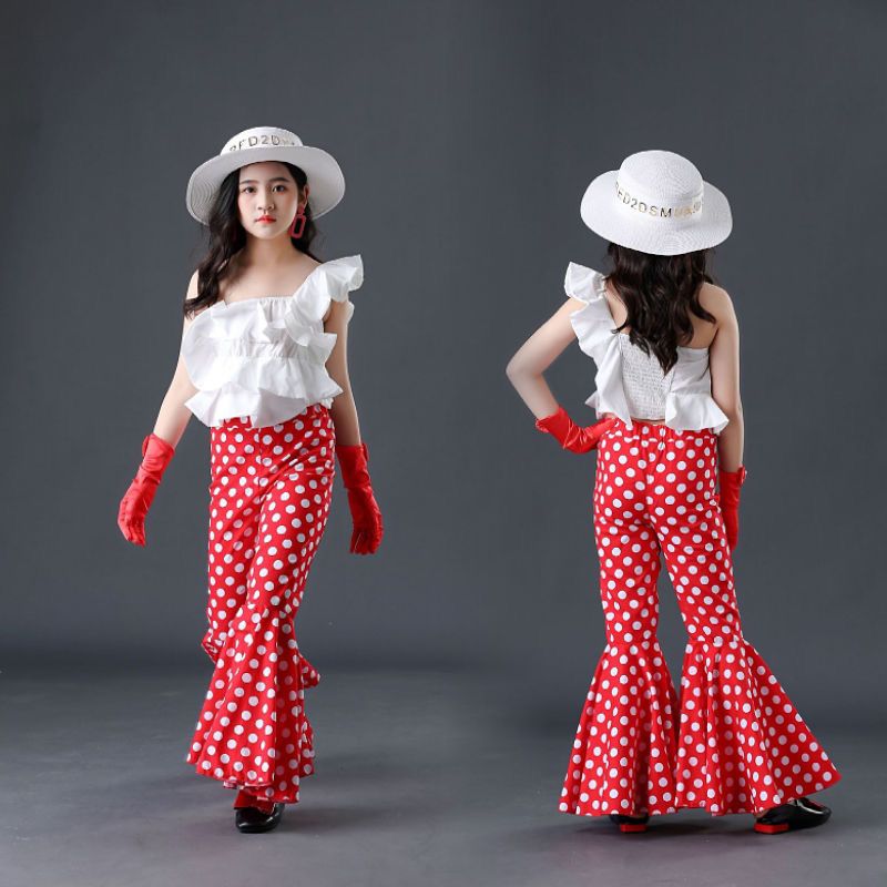 Kinderdagkostuum jaren 80/90 Hong Kong-stijl retro flared broek voor meisjes kleuterschoolmodel catwalkshow optreden_voghion.com