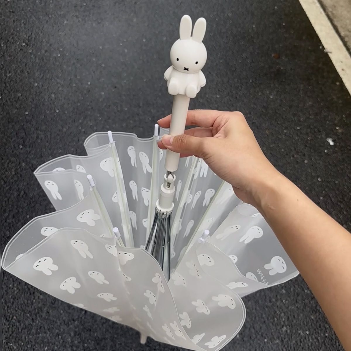 Miffy/米菲正版磨砂雨伞可爱学生半自动长柄伞高颜值外出晴雨两用