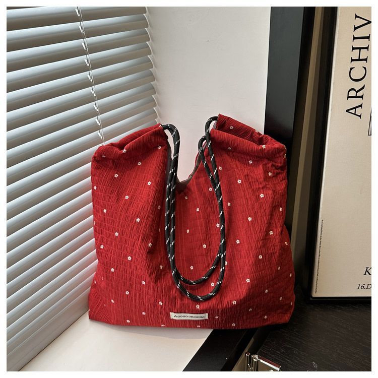 Trendige, großvolumige Tragetasche im koreanischen Stil, schlichte, sommerliche Schultertasche für Damen (Modell 2025)_voghion.com