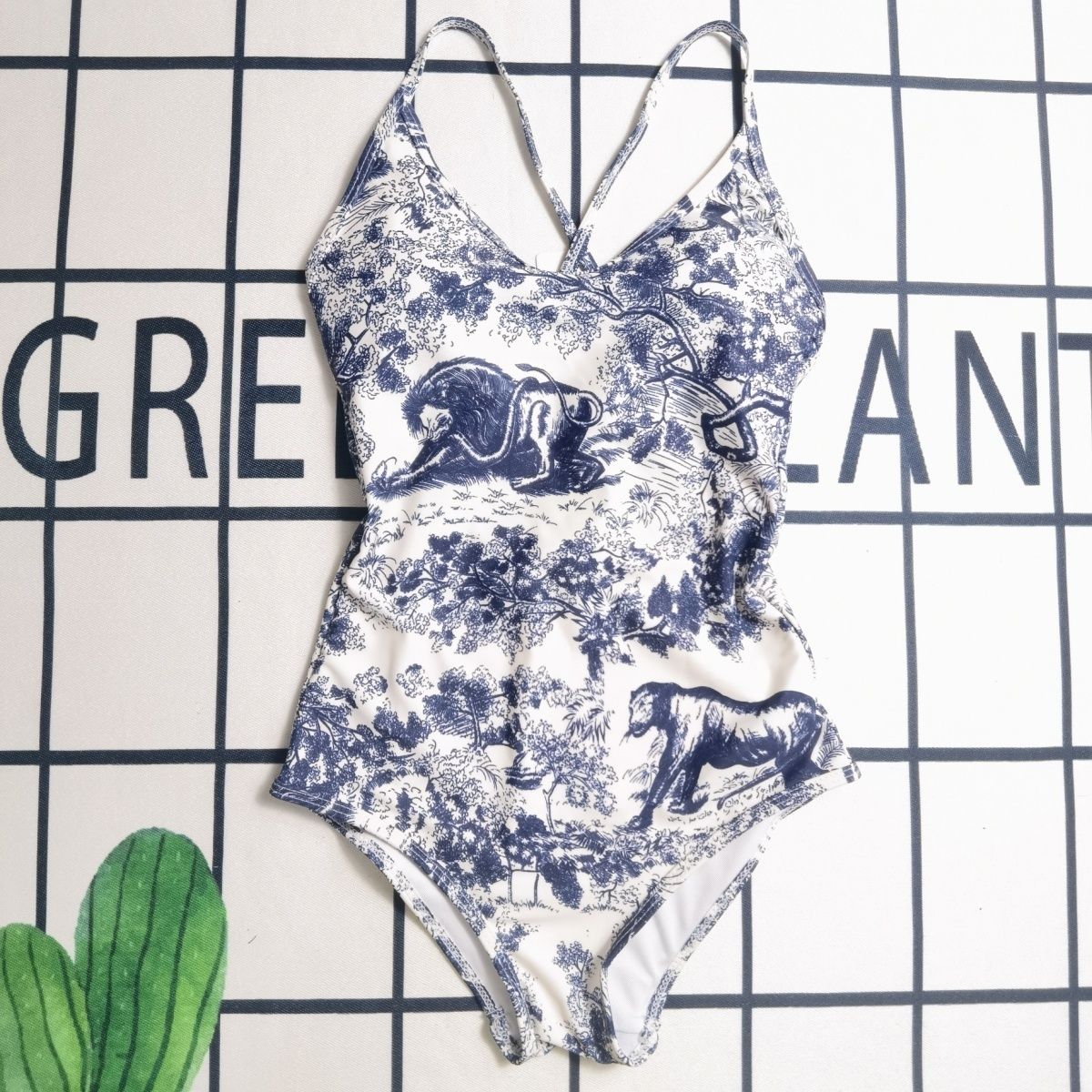 Professioneller Damen Badeanzug Mit Retro Print Design_voghion.com