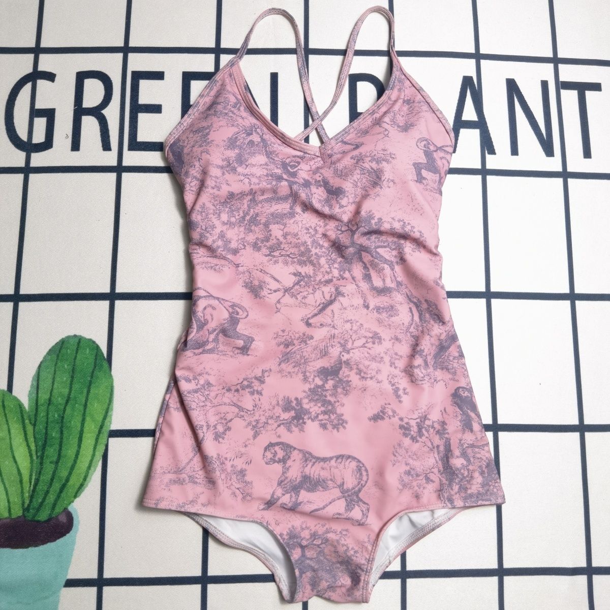 Professioneller Damen Badeanzug Mit Retro Print Design_voghion.com