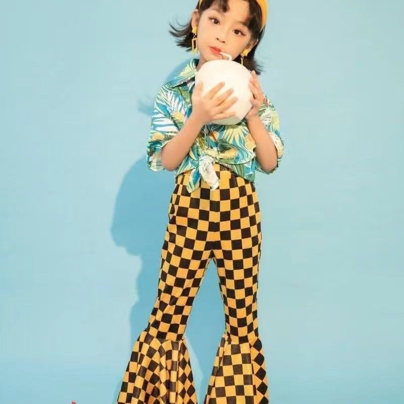 Conjunto de roupa para menina retro com calças à boca de sino_voghion.com