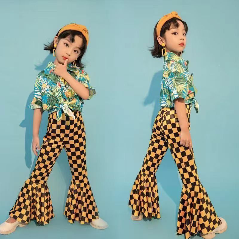Conjunto de roupa para menina retro com calças à boca de sino_voghion.com