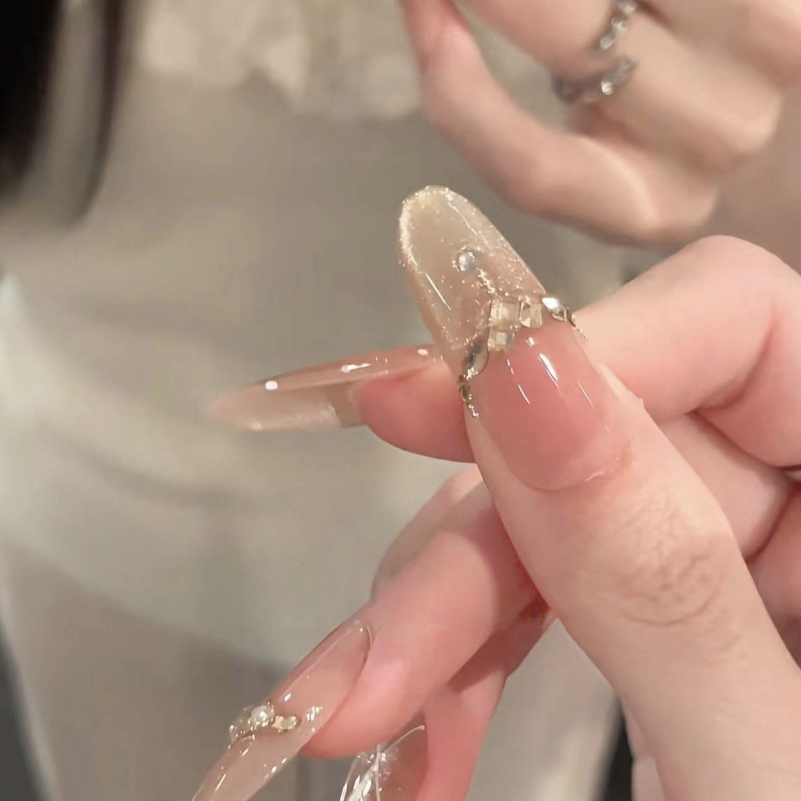 Vergoldetes Goldgittermuster, elegante, hochwertige, aufhellende Katzenaugen-Blinkaufkleber, handgefertigt, abnehmbar, luxuriös, tragbar_voghion.com