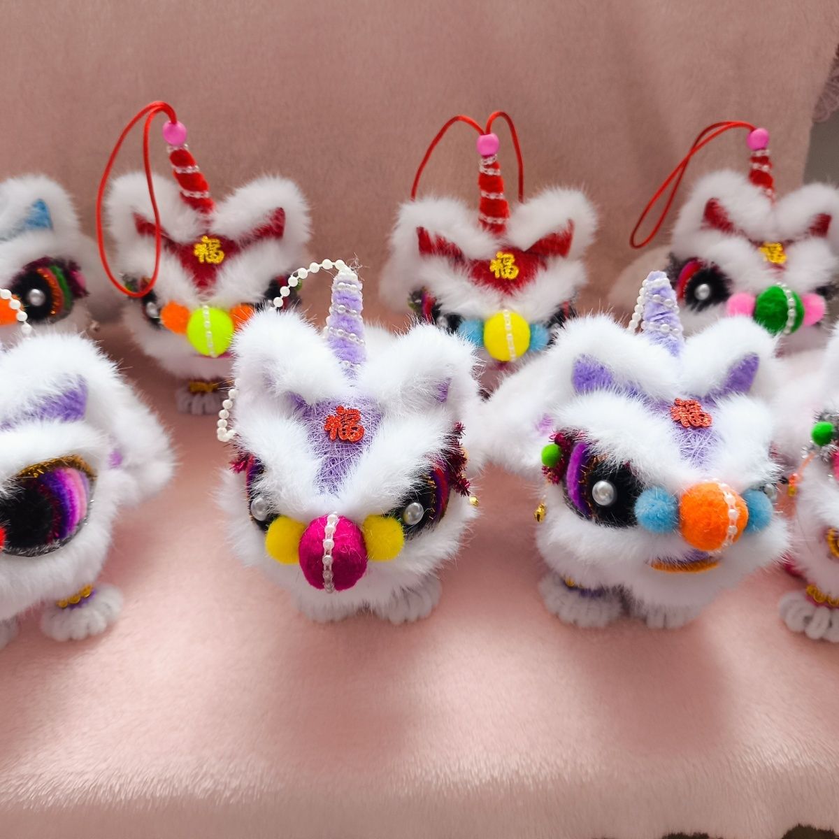 成品网红可爱手工披风醒狮带灯(批发请并联系客服)