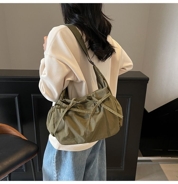 Nouveau sac bandoulière léger et polyvalent en nylon avec cordon de serrage, sac à bandoulière plissé, grand cabas, style décontracté_voghion.com
