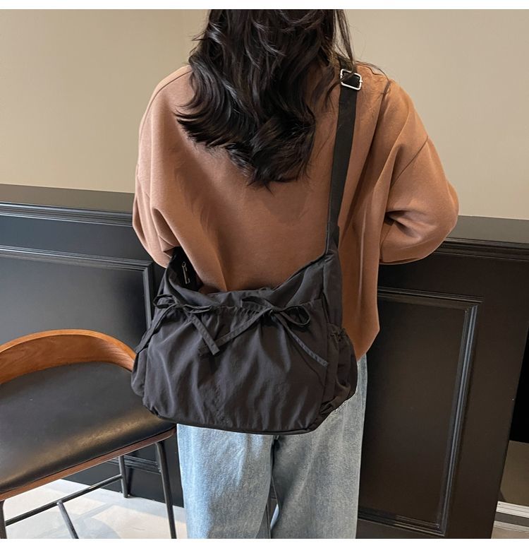 Nouveau sac bandoulière léger et polyvalent en nylon avec cordon de serrage, sac à bandoulière plissé, grand cabas, style décontracté_voghion.com