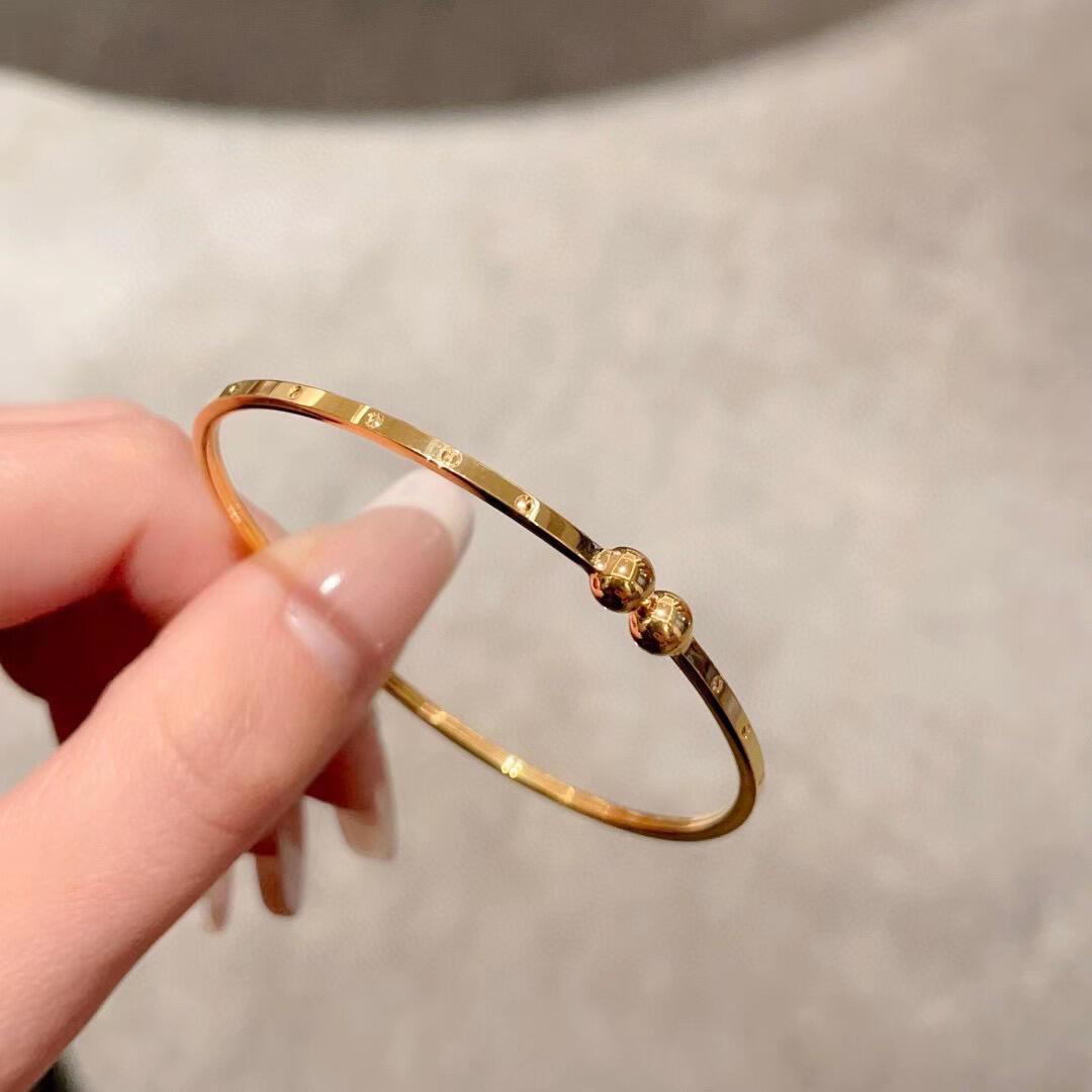 [Plain Pattern Bangle] New Niche Smooth Plain Bangle Bracelet For Women, Versatile, Light Luxury, Simple, Elegant, And_voghion.com
