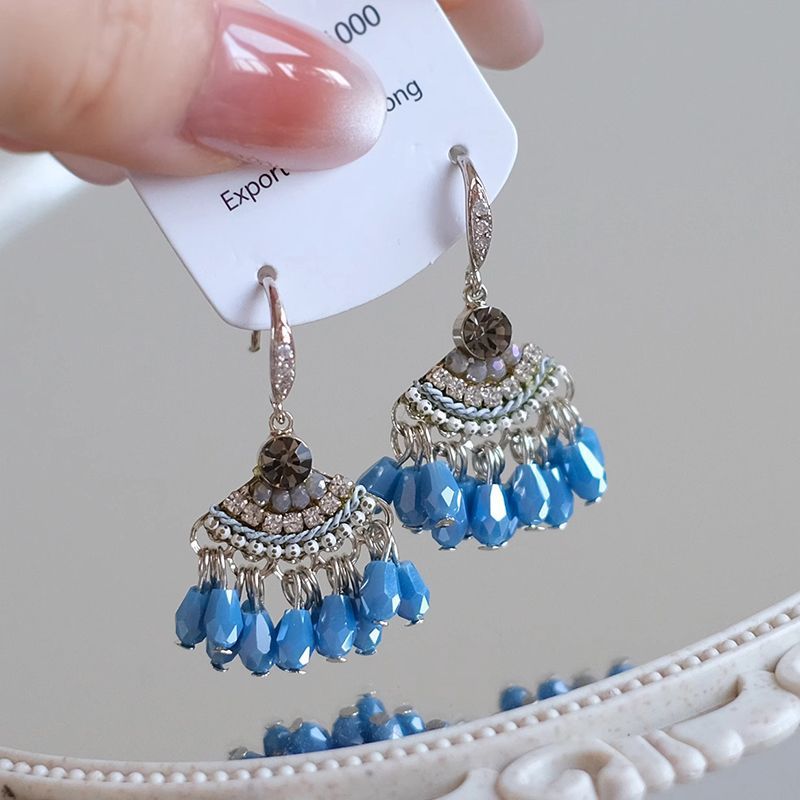 Orecchini pendenti stile etnico vintage con perline e cristalli_voghion.com