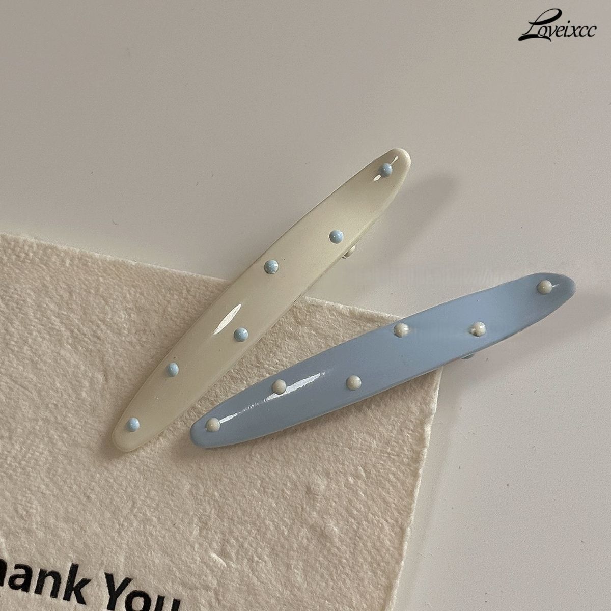 Gancho de cabelo bico de pato às bolinhas azul e branco estilo coreano_voghion.com