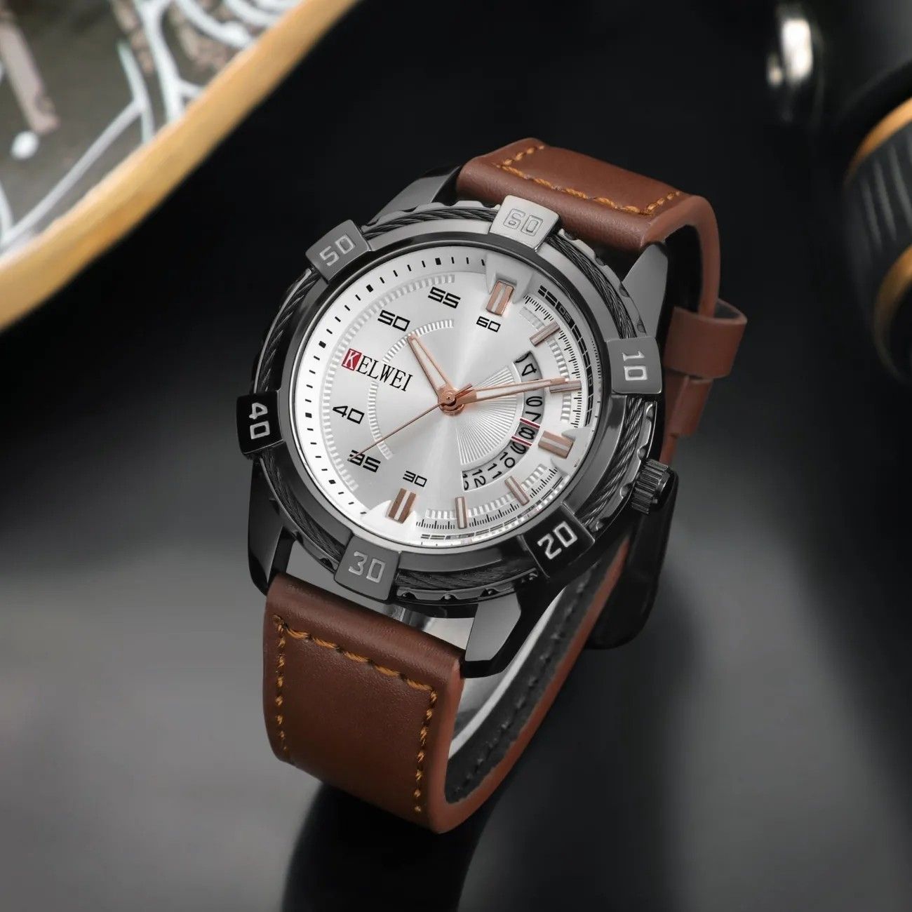 Kelwei Men's Quartz Watch Three-hand Calendar Luxury Wristwatch_voghion.com